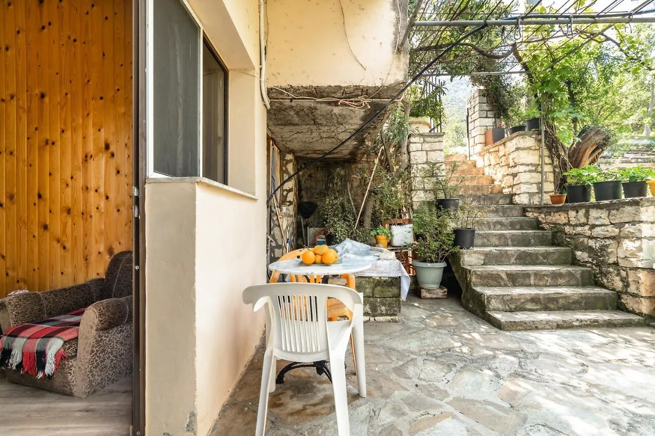 Vangelis Studio 2 Angon Guest house