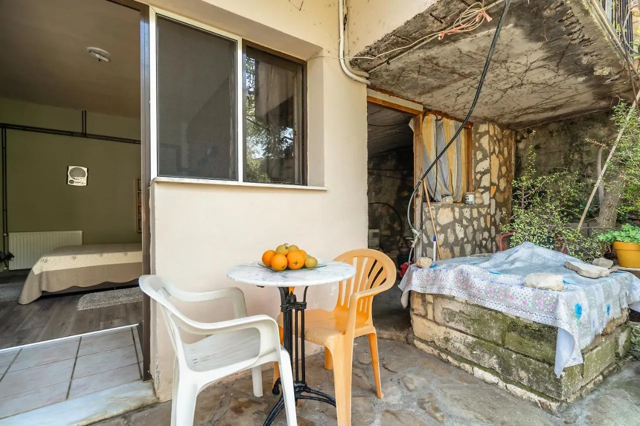 Vangelis Studio 2 Angon Greece